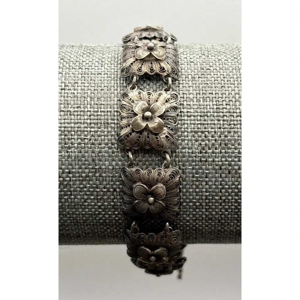 Vintage Art Deco 800 Silver Filigree Flower Panel Bracelet Silver 6.5